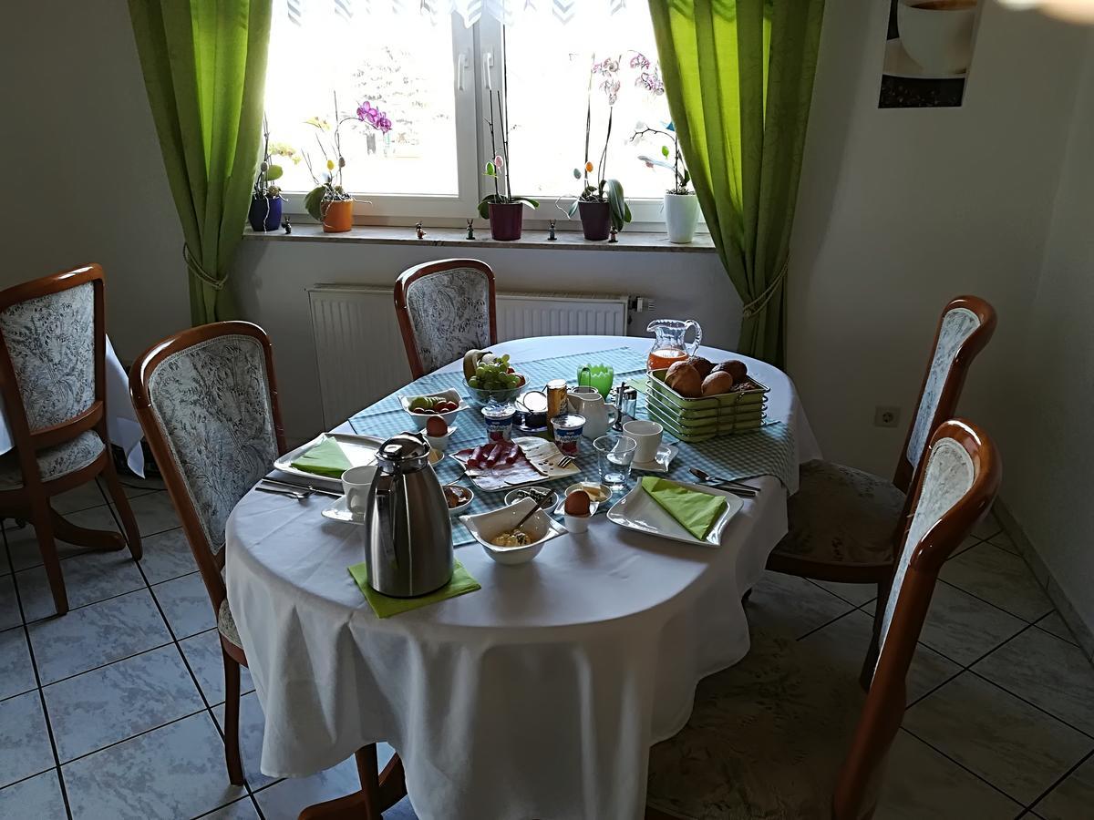 Weinbau & Pension "8Zeilen" Golk Kültér fotó
